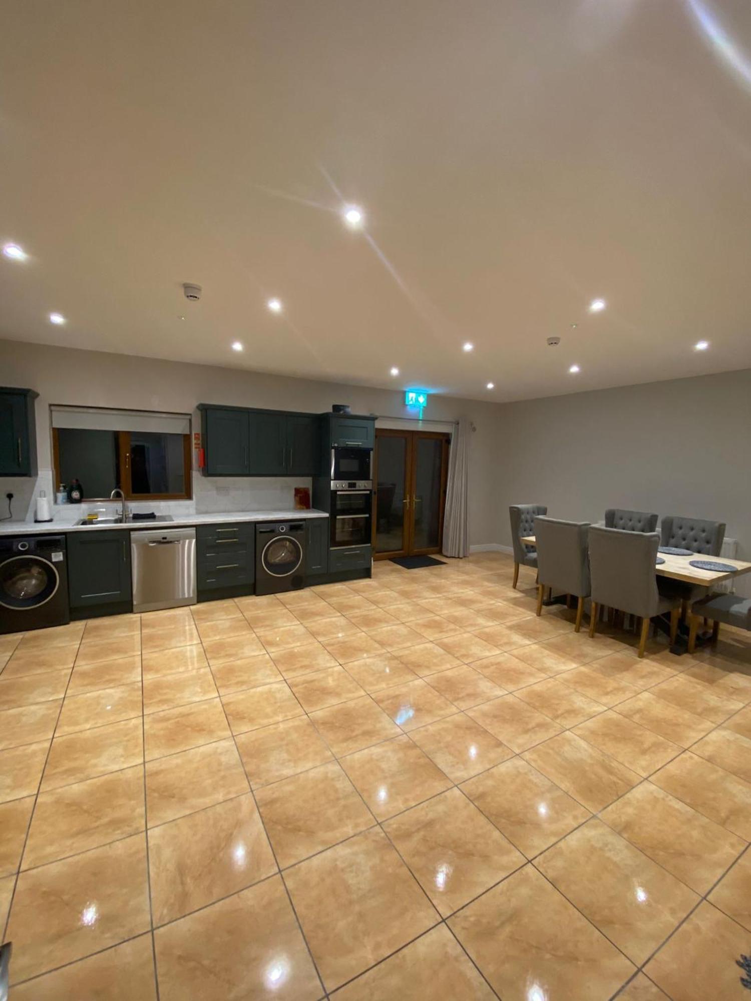 Dromod Suites מראה חיצוני תמונה